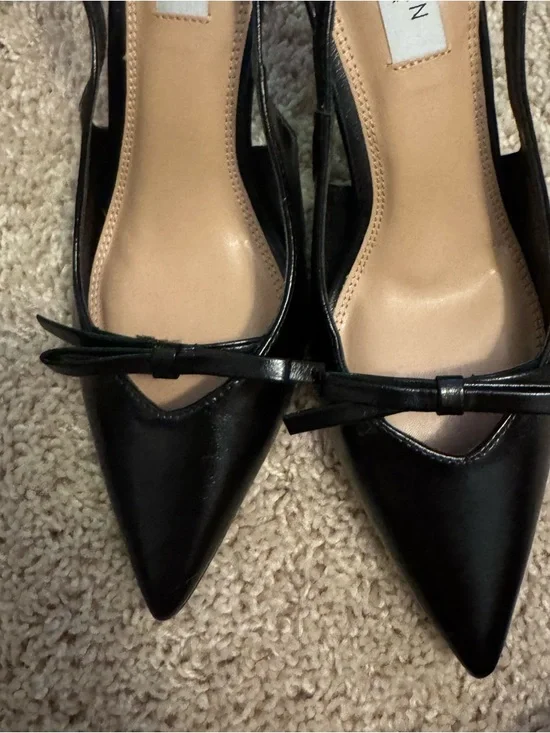 STEVE MADDEN Black Pointed Slingback Bow Pumps - Picture 6 of 6